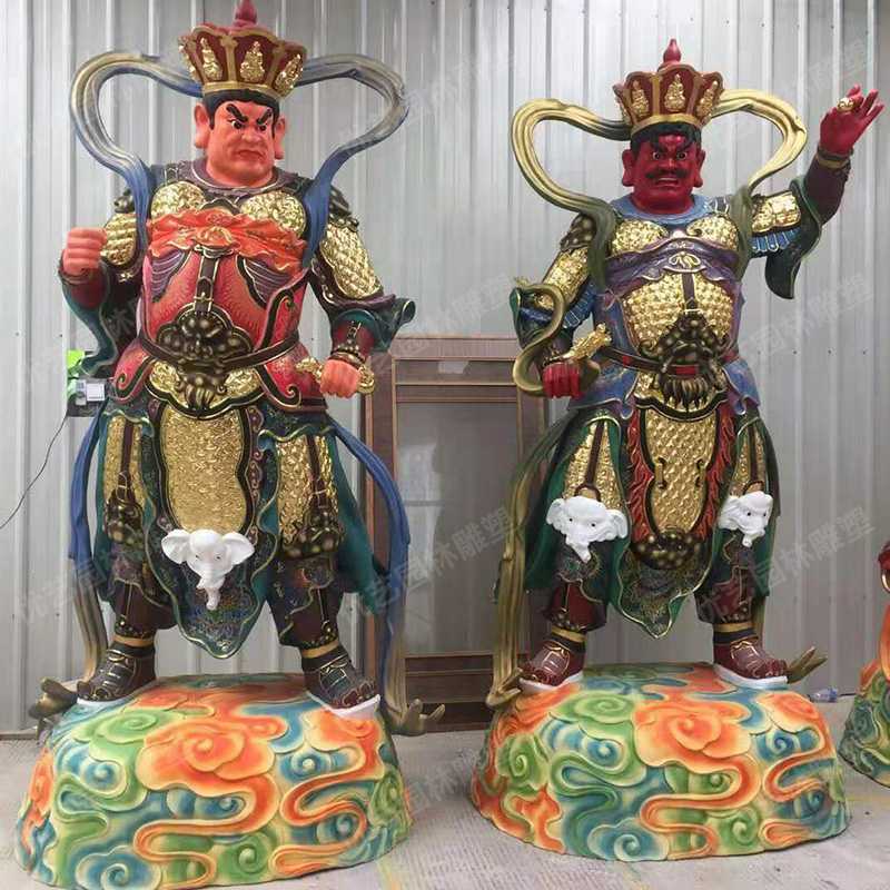 四大天王銅像